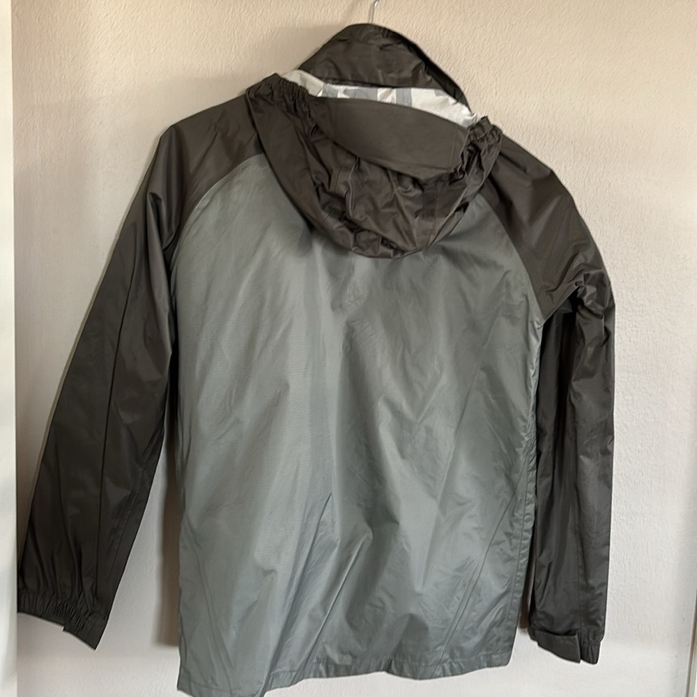Boys REI Waterproof Windbreaker Jacket - Picture 5 of 7